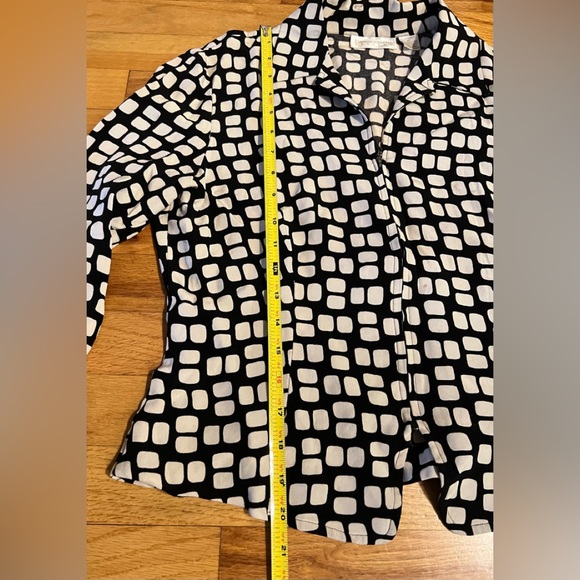 Danna Buchman 100% Silk Front Zipper Blouse - Picture 6 of 7